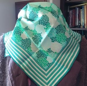 VintageRobinson Golluber 💯 Percent Silk 50s Scarf